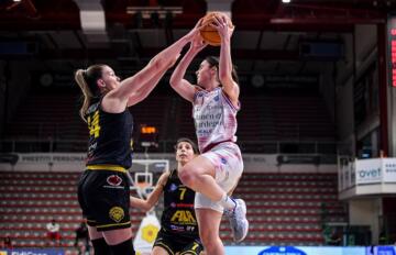 Giulia Ciavarella in Dinamo Women - San Martino | Foto Luigi Canu