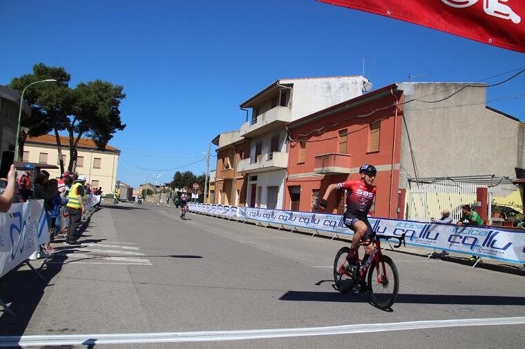 La volata finale e la vittoria di David Moras a Pabillonis
