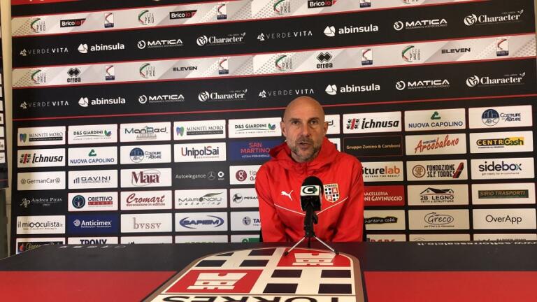 Stefano Sottili nella sala stampa del Vanni Sanna