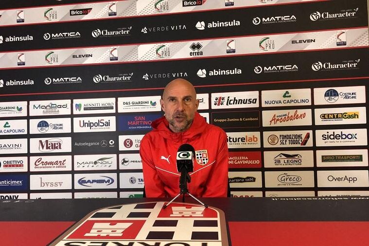 Stefano Sottili nella sala stampa del Vanni Sanna