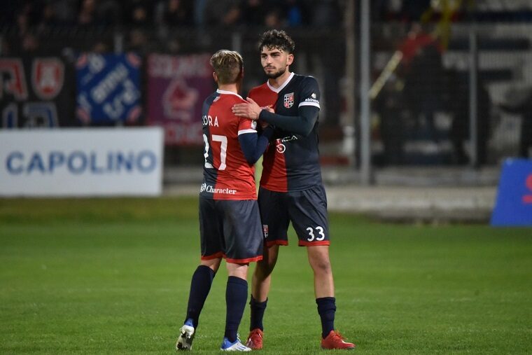 Riccardo Pinna e Filippo Lora giocatori della Torres | Foto Alessandro Sanna