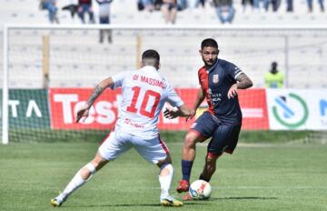 Francesco Urso durante la sfida contro l'Ancona | Foto di Alessandro Sanna