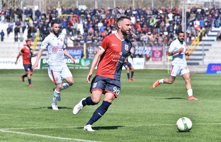 Stefano Scappini durante la sfida contro l'Ancona | Foto Alessandro Sanna