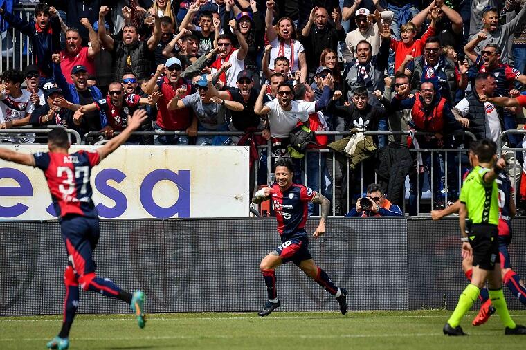 L'esultanza di Gianluca Lapadula in Cagliari-Sudtirol | Foto Luigi Canu