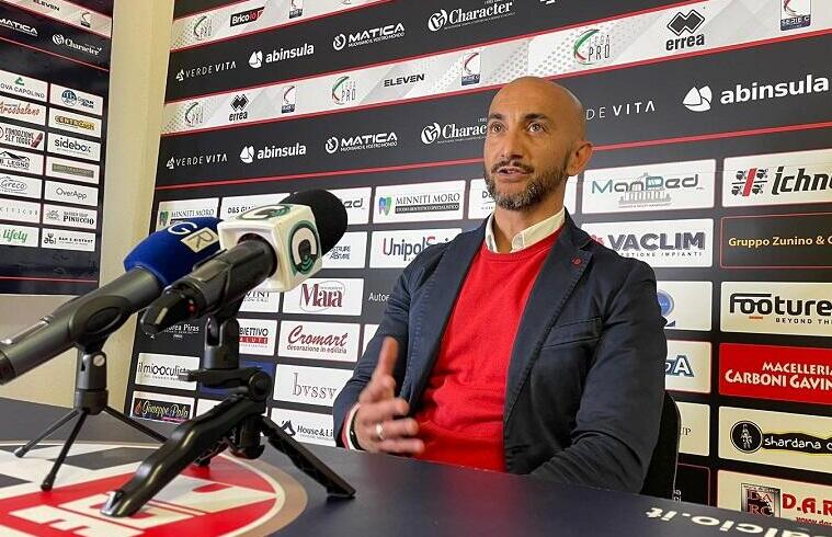 Andrea Colombino, direttore sportivo della Torres nella sala stampa del Vanni Sanna