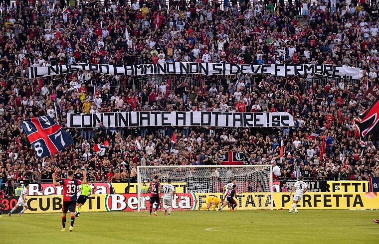 Una fase di gioco del turno preliminare playoff tra Cagliari e Venezia | Foto Luigi Canu