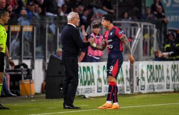 Gianluca Lapadula e Claudio Ranieri durante Cagliari-Venezia | Foto Luigi Canu