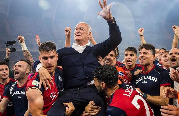 Claudio Ranieri che piange per la promozione ottenuta | Foto Valerio Spano/Cagliari Calcio