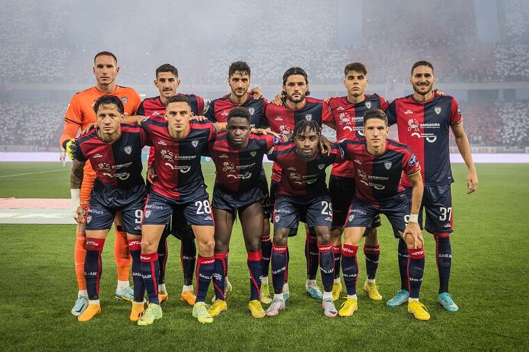 La formazione del Cagliari scesa in campo contro il Bari nella sfida di ritorno della finale playoff | Foto Valerio Spanu/Cagliari Calcio