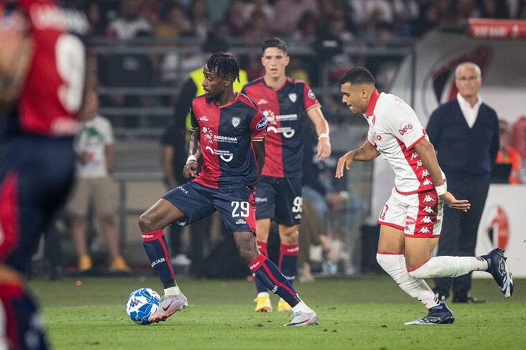 Antoine Makoumbou nella sfida di ritorno della finale playoff contro il Bari | Foto Valerio Spanu/Cagliari Calcio