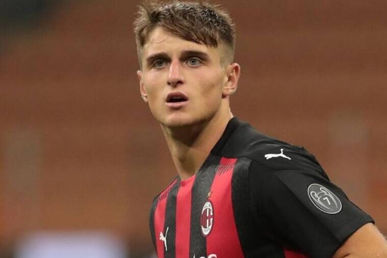 Lorenzo Colombo con la maglia del Milan