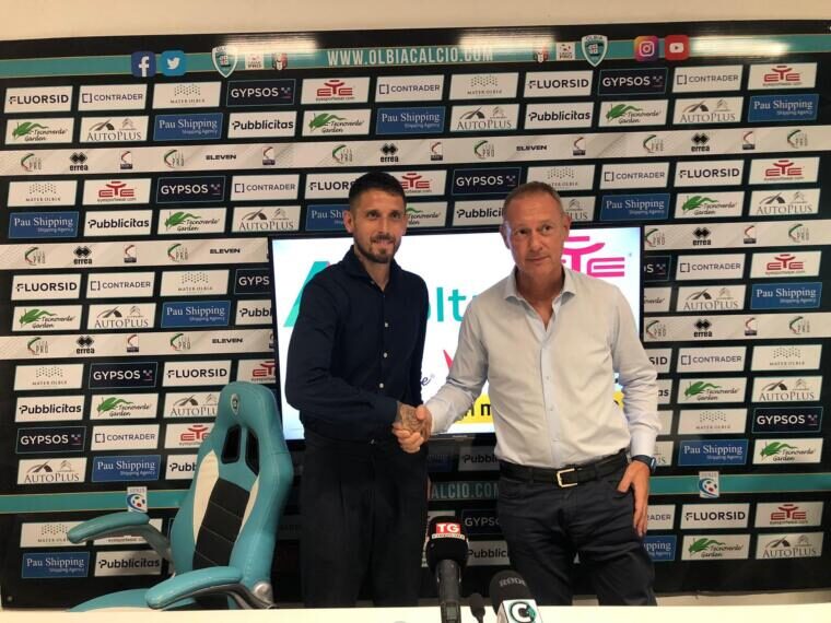 Il patron dell'Olbia Marino con il tecnico Leandro Greco