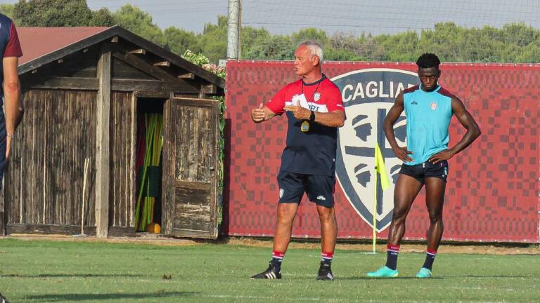 Claudio Ranieri durante l'ultimo allenamento