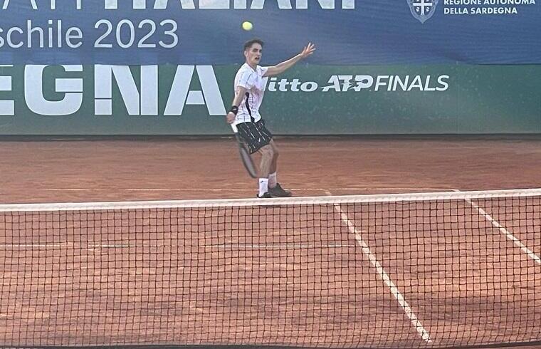 L'atleta sassarese Gianluca Sarais durante la sua prima gara