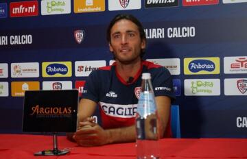 Tommaso Augello, giocatore del Cagliari, durante la conferenza stampa di presentazione | Foto Centotrentuno