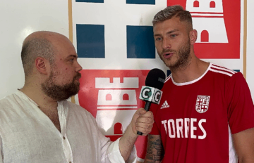 Simone Menabò, attaccante della Torres | Foto Centotrentuno