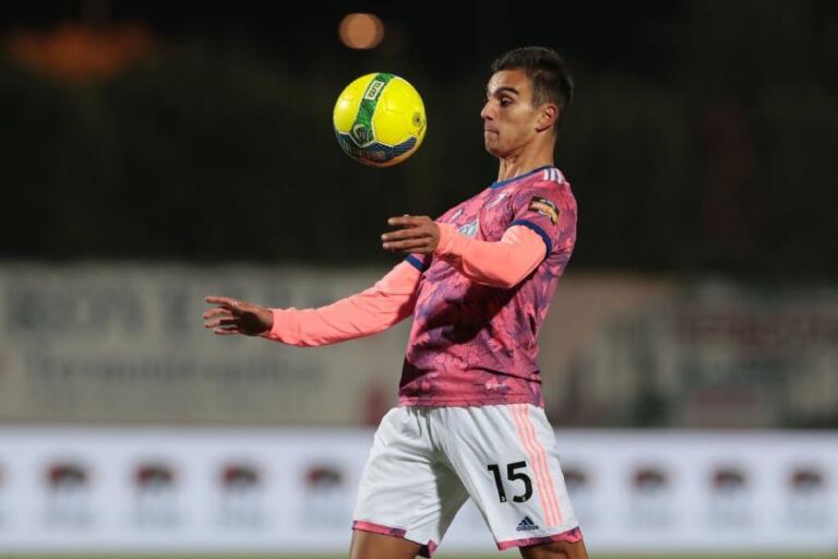 Giuseppe Verduci con la maglia della Juventus Next Gen