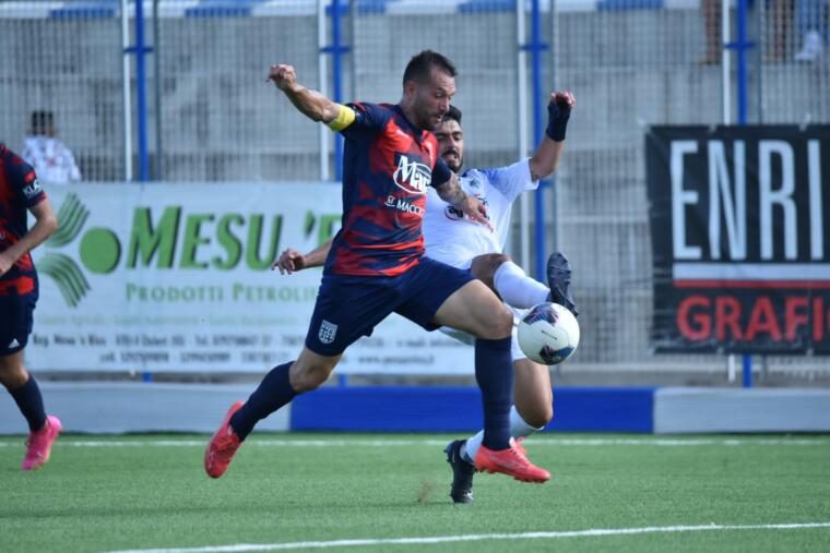 Gigi Scotto durante l'amichevole tra Torres e Latte Dolce | Foto Alessandro Sanna