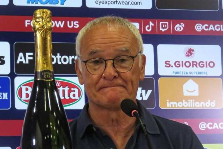 Claudio Ranieri durante la conferenza stampa dell'antivigilia di Torino-Cagliari