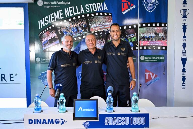 Piero Bucchi insieme ai nuovi assitant coach della Dinamo Sassari Oldoini e Bulleri