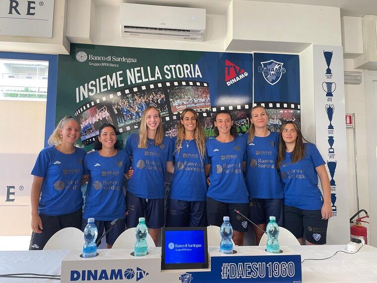 Le giocatrici della Dinamo Women durante la conferenza stampa di presentazione | Foto Dinamo Sassari