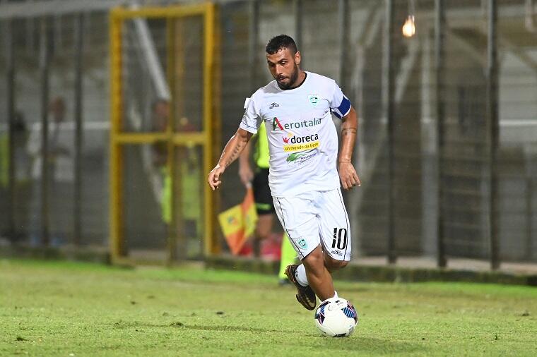 Daniele Ragatzu durante Olbia-Cesena | Foto Sandro Giordano