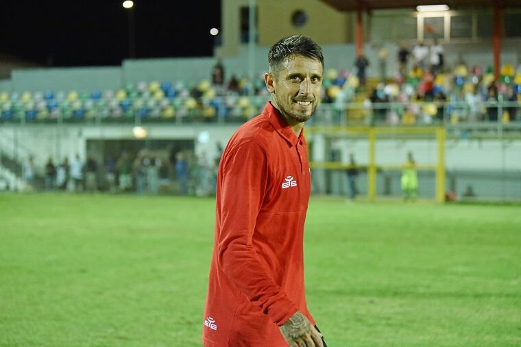 Il tecnico dell'Olbia Leandro Greco | Foto Sandro Giordano