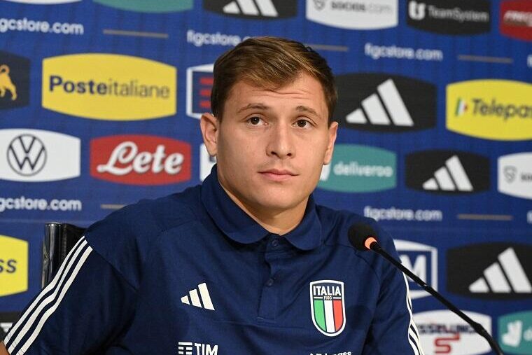Nicolò Barella in conferenza stampa durante il ritiro della Nazionale italiana a Coverciano | Foto FIGC