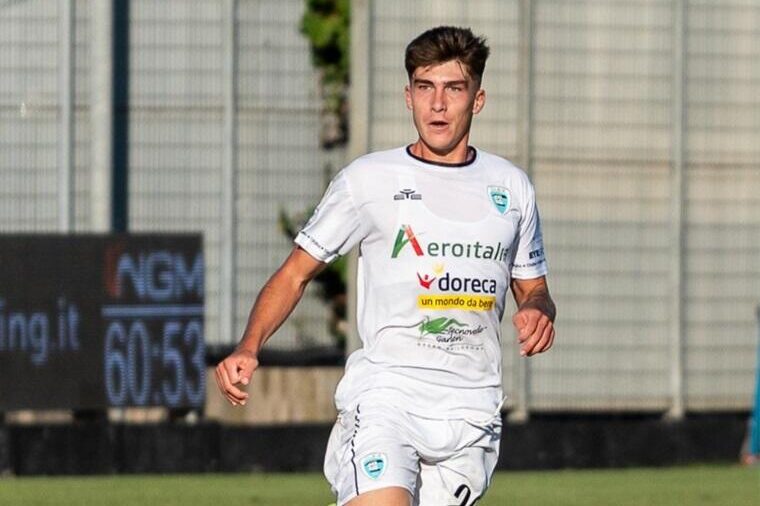 Nicolò Cavuoti, centrocampista dell'Olbia