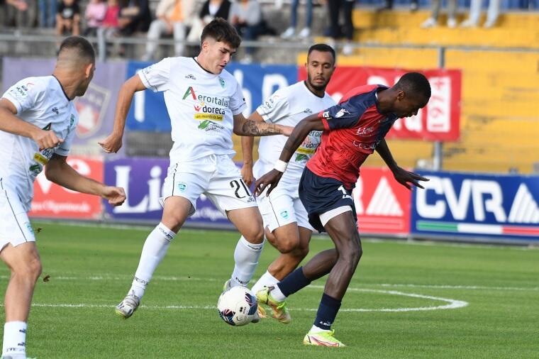 Nicolò Cavuoti in azione durante la sfida contro il Gubbio | Foto AS Gubbio 1910