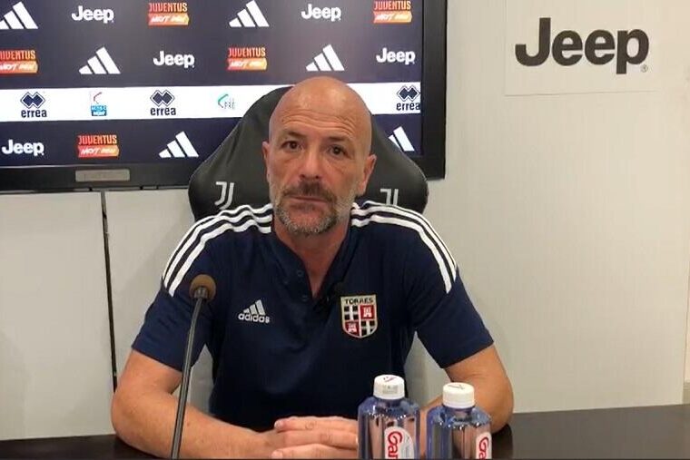 Alfonso Greco in conferenza stampa contro la Juventus