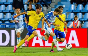 Una fase di gioco tra SPAL e Fermana | Foto Nicolò Farina