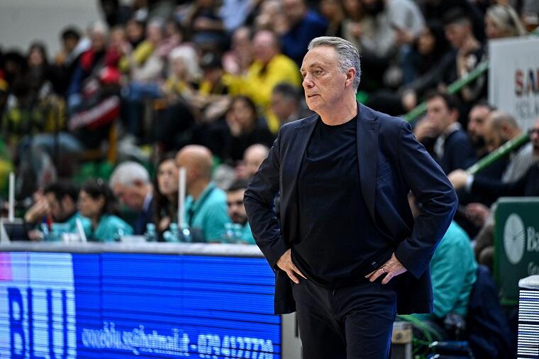 Piero Bucchi, coach Dinamo Sassari | Foto Luigi Canu