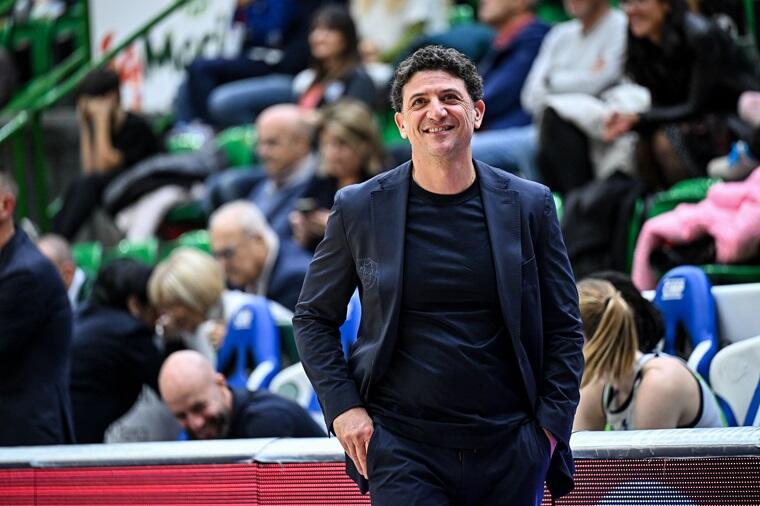 Antonello Restivo durante Dinamo Sassari-Chomutov | Foto Luigi Canu