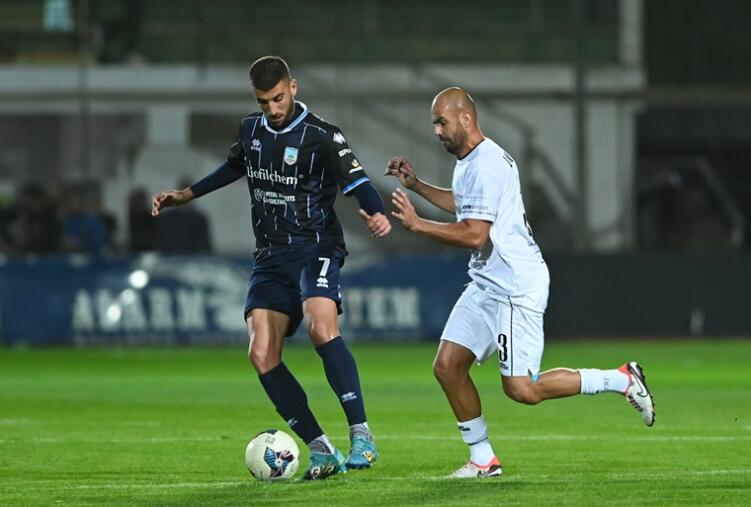 La Rosa durante Olbia-Pineto | Foto Sandro Giordano