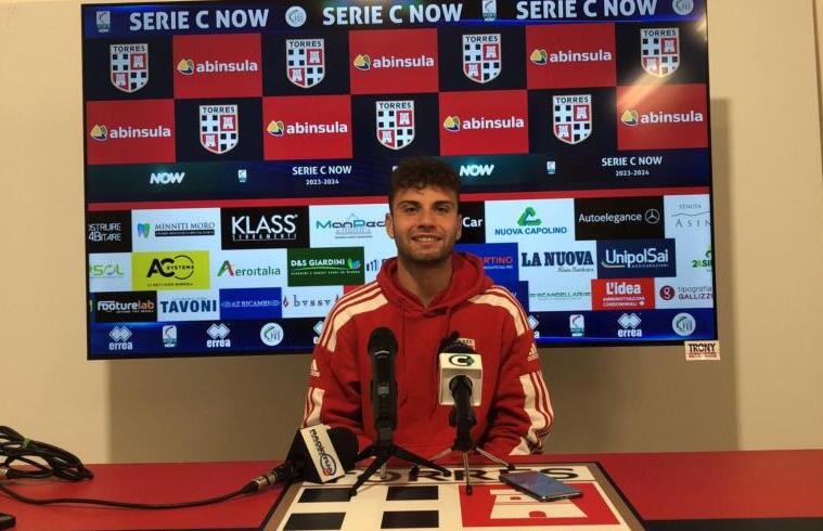 Francesco Ruocco (Torres) in sala stampa | Foto Centotrentuno