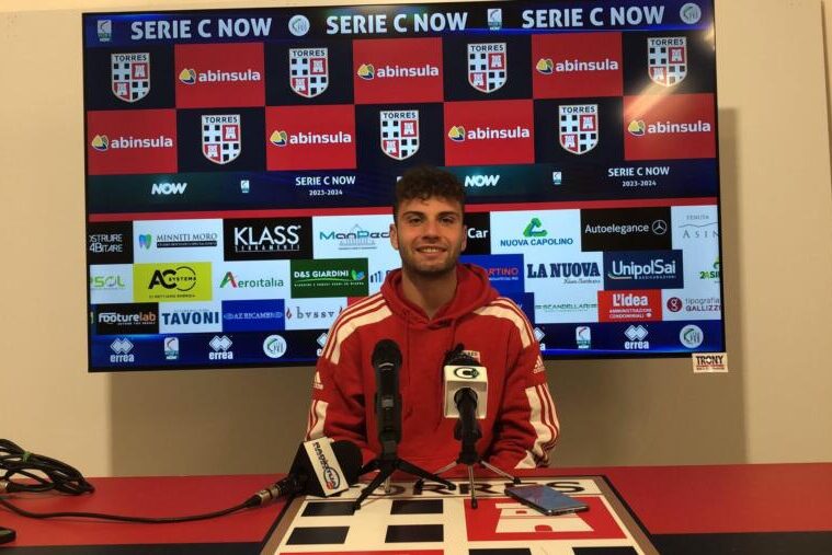 Francesco Ruocco (Torres) in sala stampa | Foto Centotrentuno