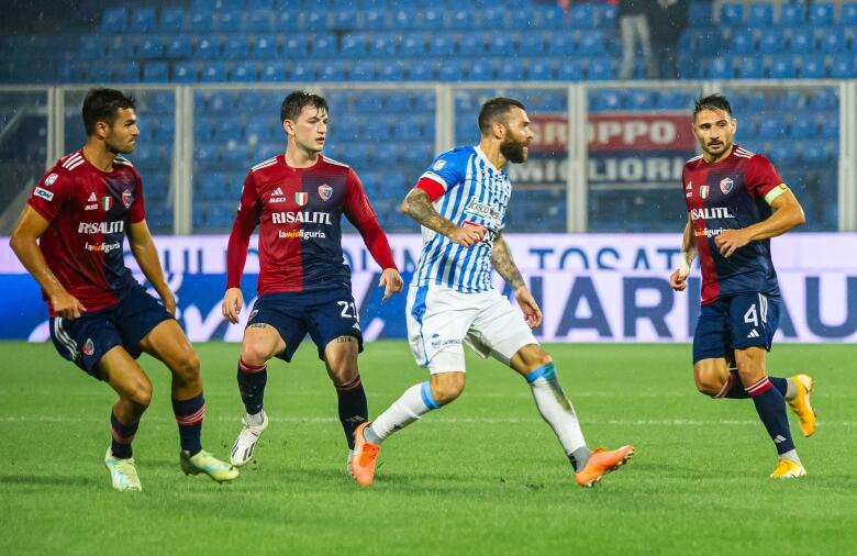 Il Sestri Levante in campo a Ferrara | Foto Nicolò Farina