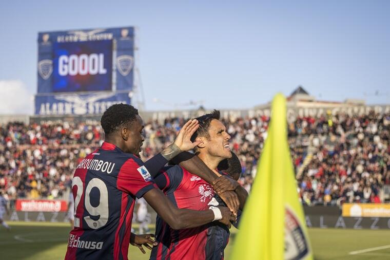 Nicolas Viola esulta dopo il gol in Cagliari-Genoa | Foto Valerio Spano