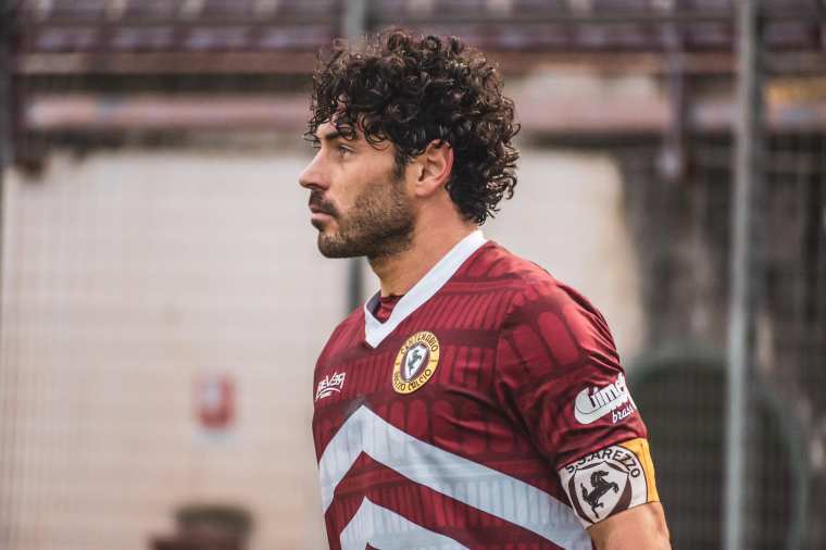 Settembrini, capitano dei toscani | Foto Facebook S.S. Arezzo