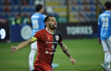 Scotto esulta dopo il gol realizzato al Pineto | Foto Alessandro Sanna