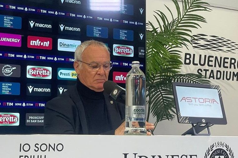 Claudio Ranieri nella sala stampa della Bluenergy Arena