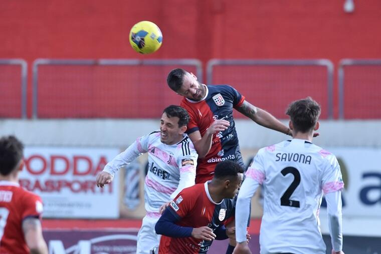 Paolo Dametto, difensore della Torres | Foto Alessandro Sanna