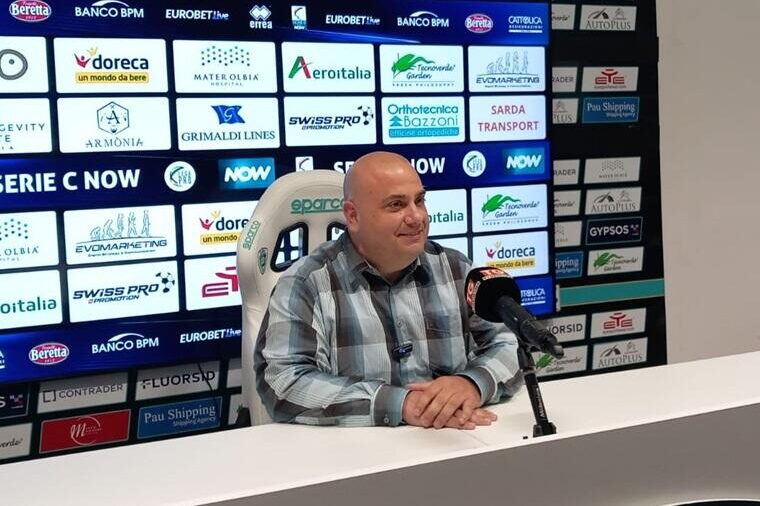 Guido Surace nella sala stampa del Nespoli di Olbia