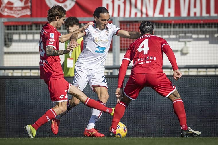 Cagliari - Tommaso Augello durante la sfida contro il Monza | Foto Valerio Spano