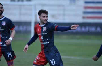 Francesco Ruocco esulta dopo il gol con la Virtus Entella | Foto Alessandro Sanna