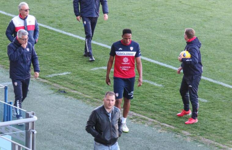 Yerry Mina lascia il campo dopo il problema al polpaccio | Foto Centotrentuno