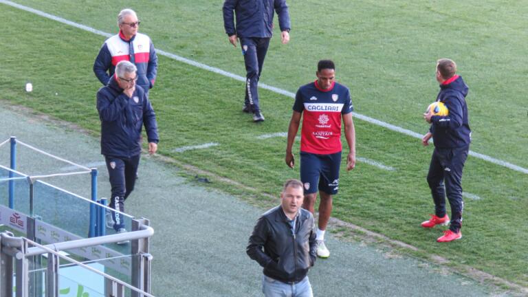 Yerry Mina lascia il campo dopo il problema al polpaccio | Foto Centotrentuno