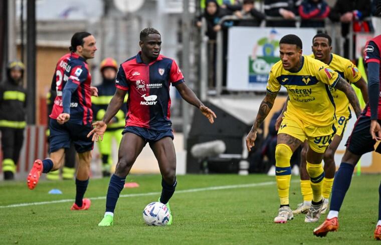 Zito Luvumbo durante Cagliari-Hellas Verona | Foto Luigi Canu