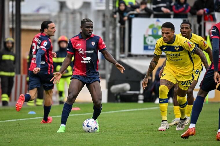 Zito Luvumbo durante Cagliari-Hellas Verona | Foto Luigi Canu